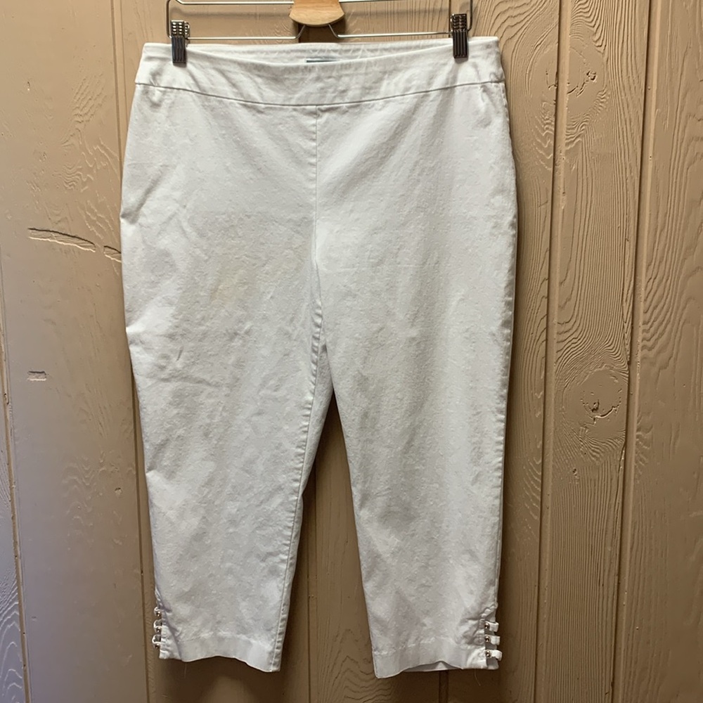 JM Collection Capris - Picture 2 of 12